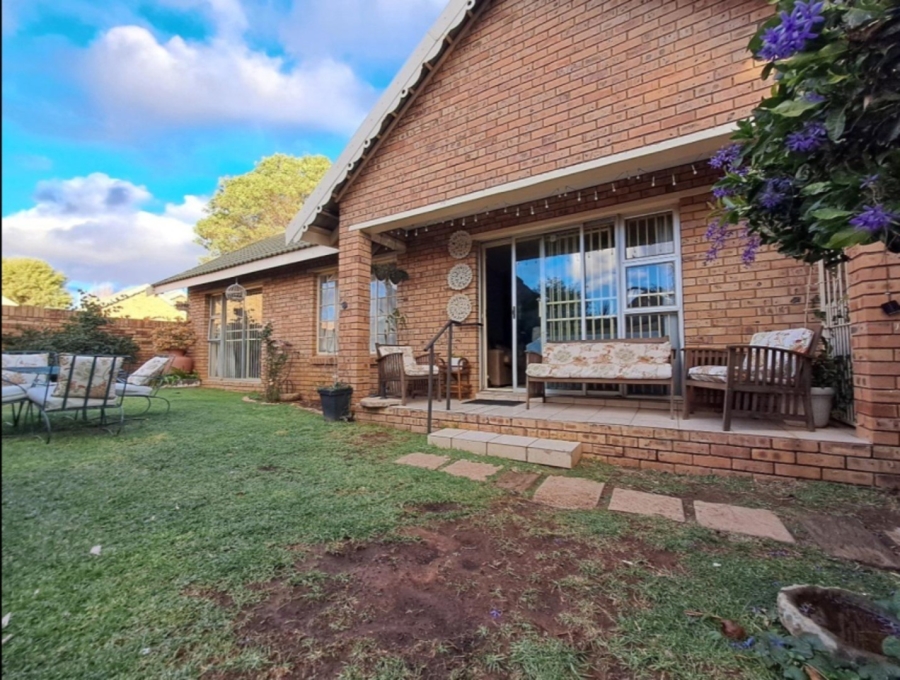 3 Bedroom Property for Sale in Heuwelsig Free State